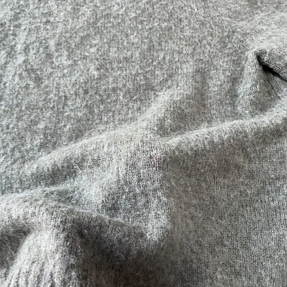 J.Crew 100% Wool Crewneck Sweater Olive Green Size Small - Picture 11 of 12